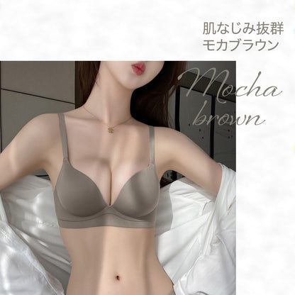 ふっくらバストブラ シームレス 盛れる ボリュームアップ ノンワイヤー セットショーツあり